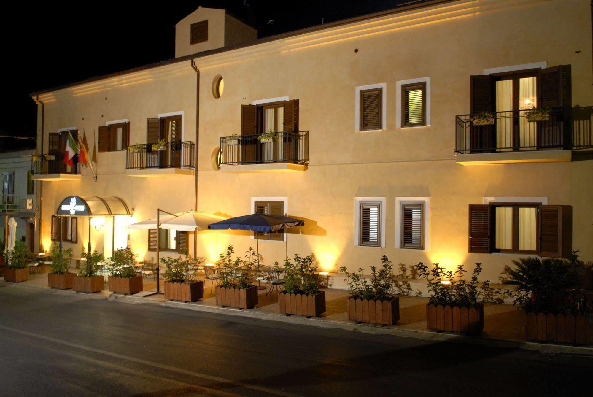 Hotel Paradiso Delle Madonie Castelbuono  Εξωτερικό φωτογραφία